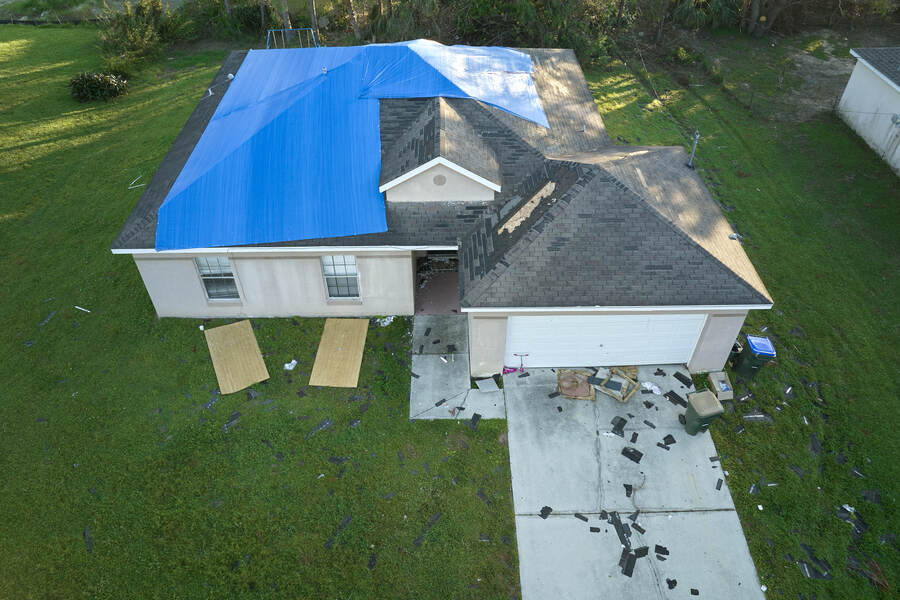 hurricane-damaged-roof